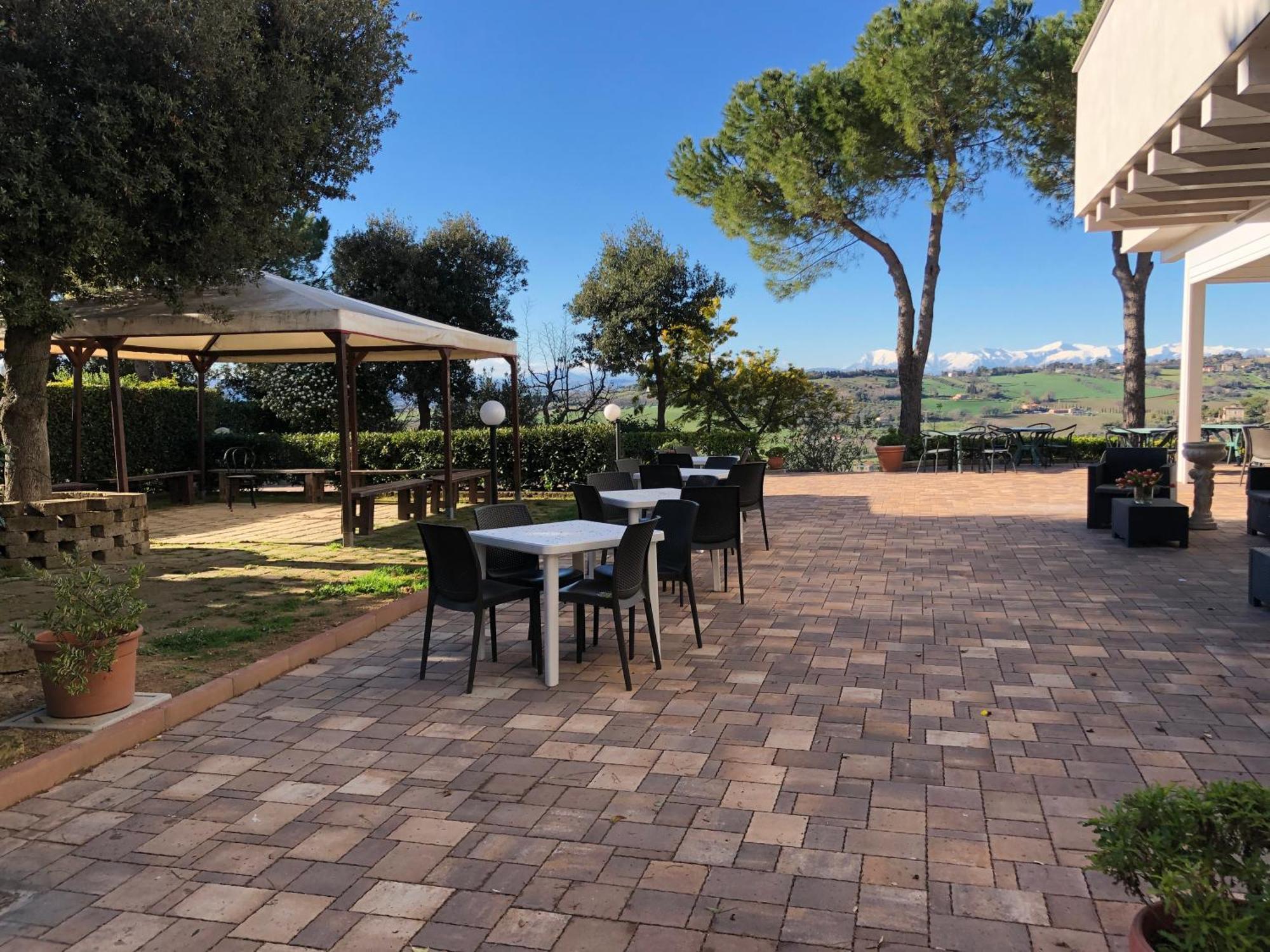 Casablanca Hotel Civitanova Marche Esterno foto