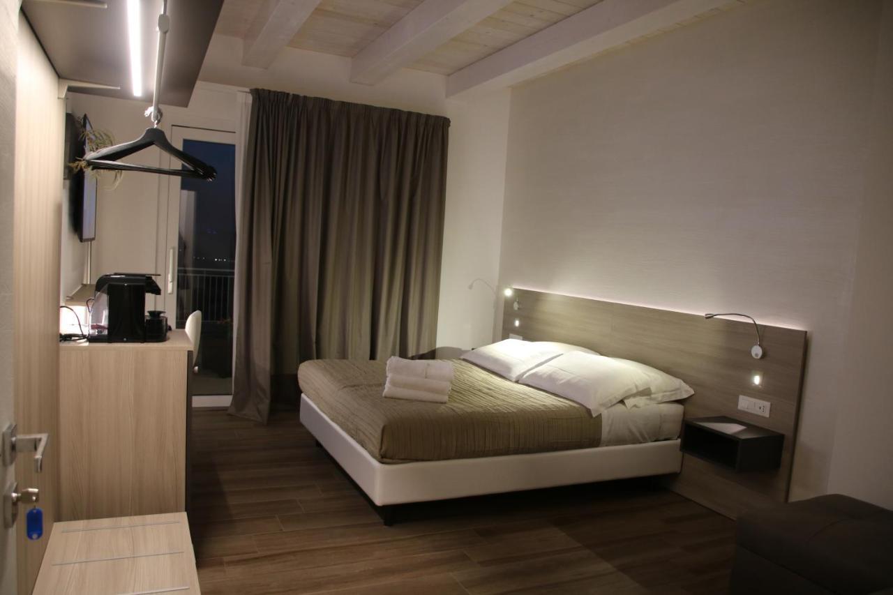 Casablanca Hotel Civitanova Marche Esterno foto