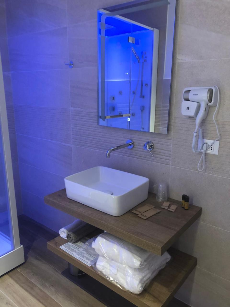 Casablanca Hotel Civitanova Marche Esterno foto
